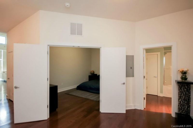 933 Hill St #933, Charlotte, NC 28208