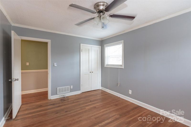 128 Summerlea Dr, Charlotte, NC 28214