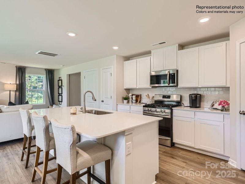 2733 Legacy Ridge Ln, Catawba, NC 28609