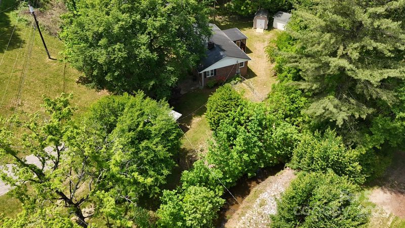 833 E Chestnut St, Stanley, NC 28164