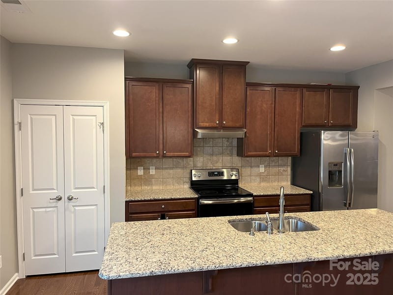 11724 Blessington Rd, Huntersville, NC 28978