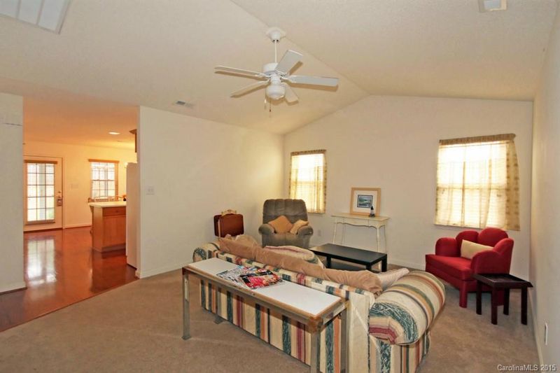 109 Abbotswood Pl, Mooresville, NC 28117