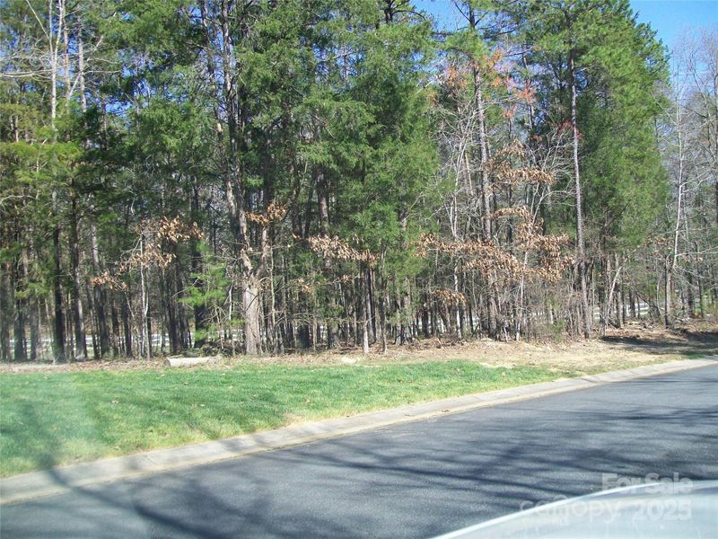 5822 Kristi Ln, Midland, NC 28107