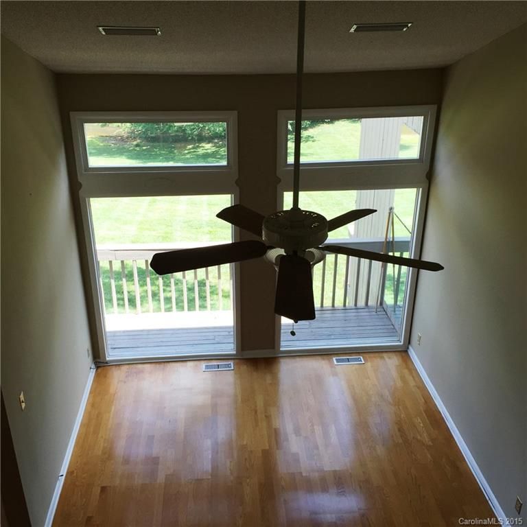 53 Old Post Rd #53, Lake Wylie, SC 29710