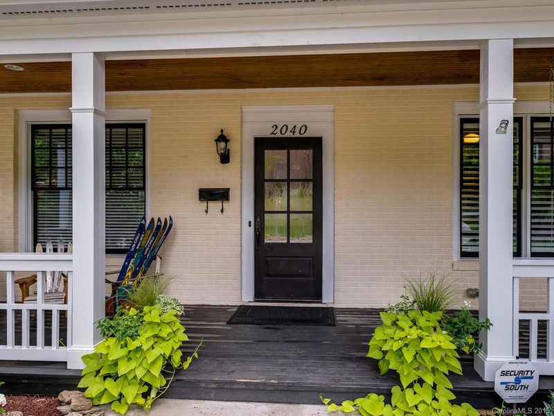 2040 Brandon Cir, Charlotte, NC 28211