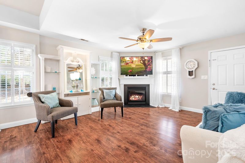449 Doves Crest Ct, Stanley, NC 28164