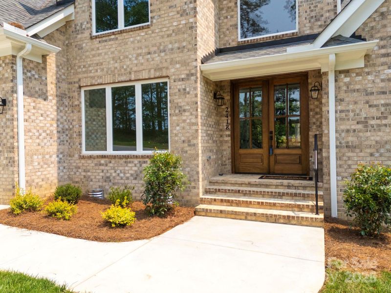 2418 Lexington Approach Dr, Charlotte, NC 28262