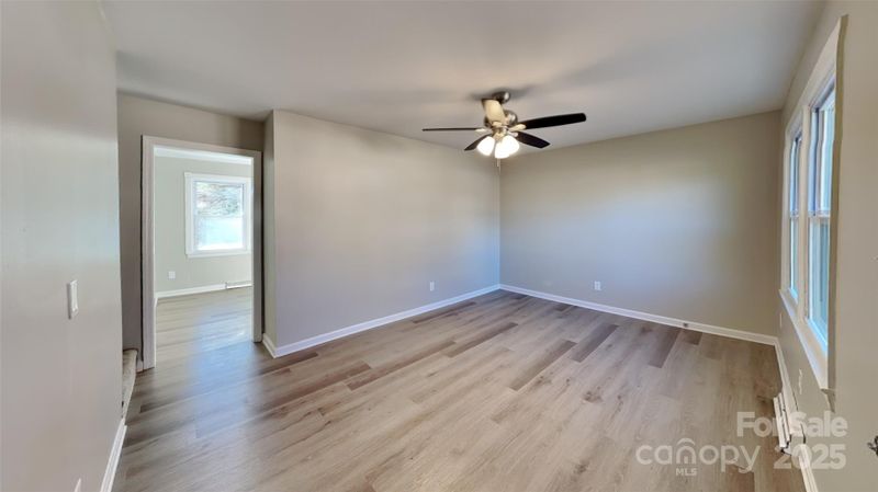 2307 Woodleaf Dr, Gastonia, NC 28052