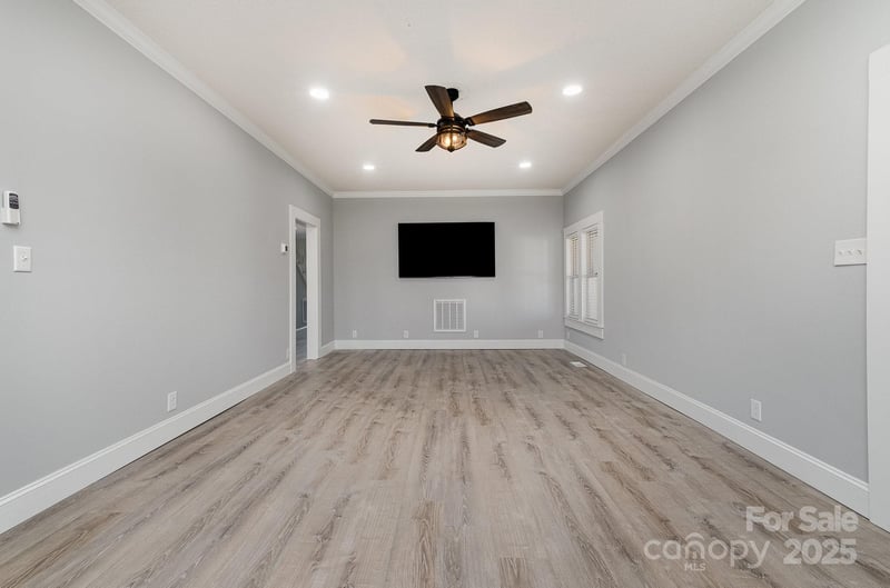 202 Deitz Rd, Statesville, NC 28625