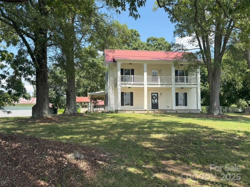 202 Deitz Rd, Statesville, NC 28625