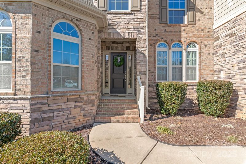 9116 Arnsberg Dr, Waxhaw, NC 28173