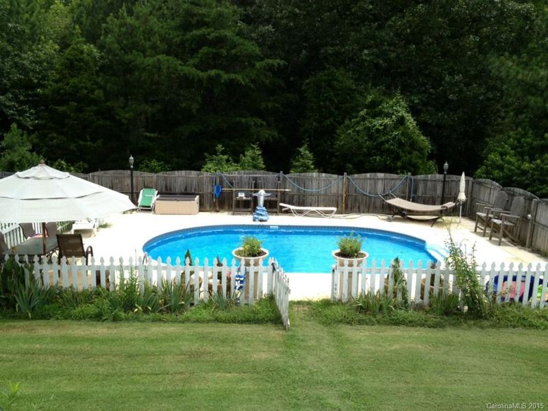 528 Peaceful Creek Dr, York, SC 29745