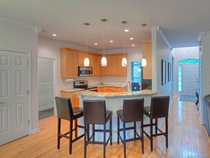 122 Edgehill Dr, Fort Mill, SC 29715