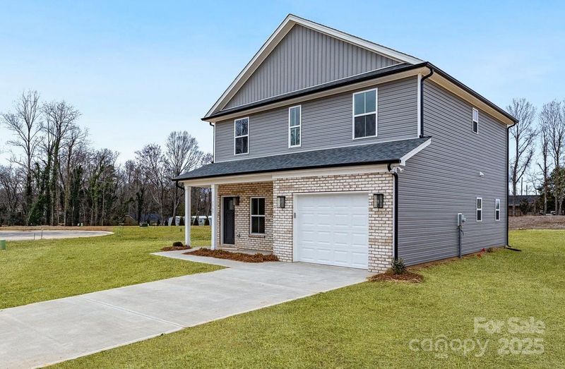 1565 Solitude Ct, Kannapolis, NC 28081