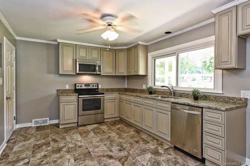 602 Sedgefield St, Concord, NC 28025