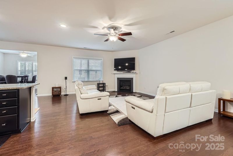 12902 Longstraw Rd, Charlotte, NC 28227