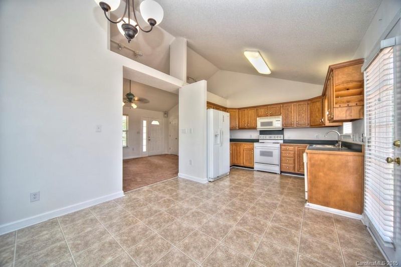 1120 Braxton Dr, Concord, NC 28025
