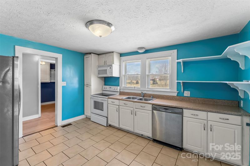 4782 E Nc 10 Hw, Catawba, NC 28609