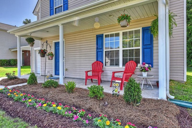 536 Moss Stream Ln, Charlotte, NC 28214