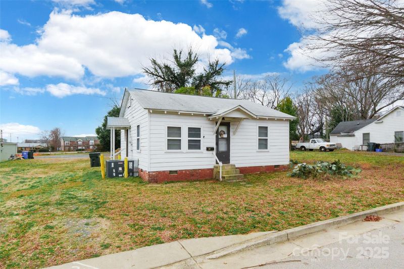 211 Peachtree St, Rock Hill, SC 29730