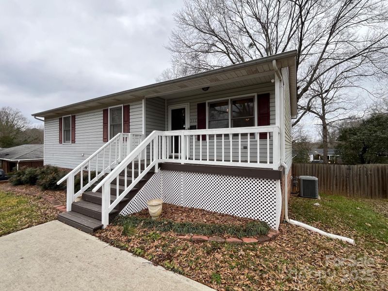 117 Cove Ave, Mount Holly, NC 28120
