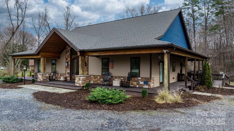 406 Third Ave NE, Conover, NC 28613