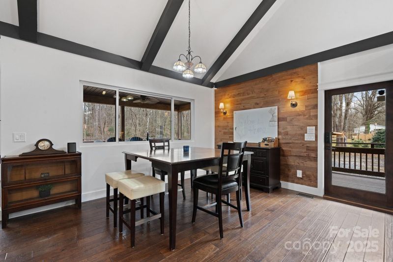 406 Third Ave NE, Conover, NC 28613