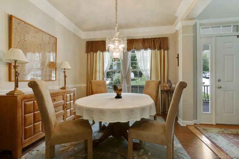 5618 Branthurst Rd, Charlotte, NC 28269