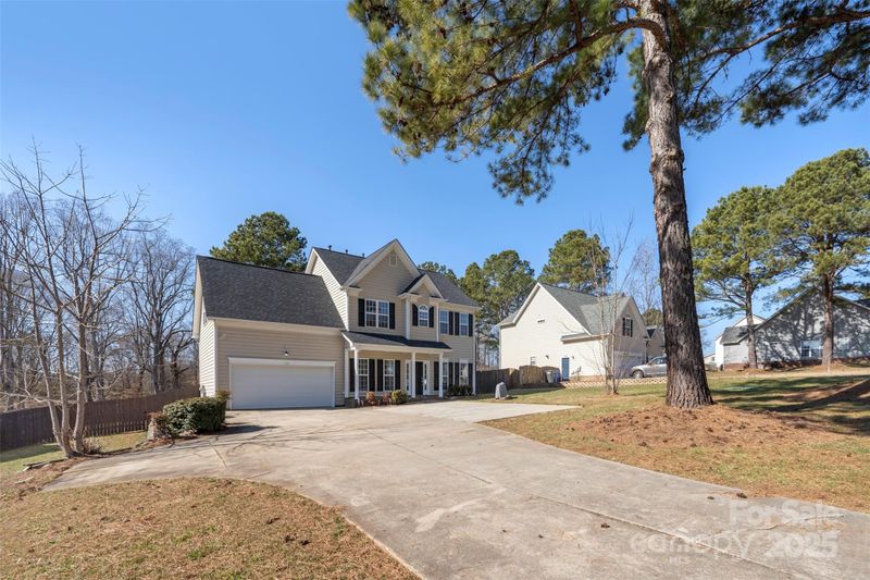 152 Painted Bunting Dr, Troutman, NC 28166