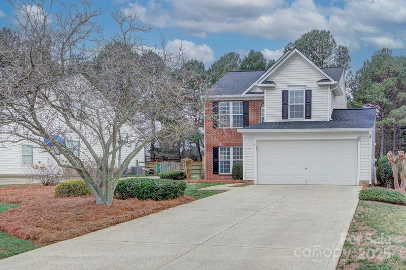 9717 Spring Park Dr, Charlotte, NC 28269