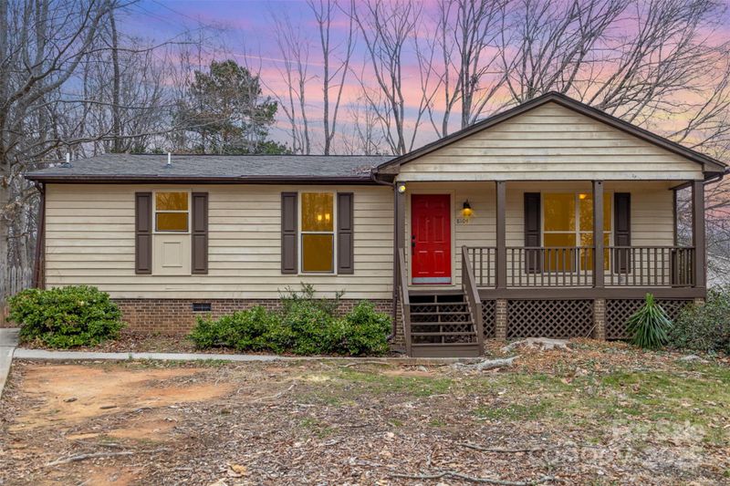 8104 Tamalpais Ct, Charlotte, NC 28215
