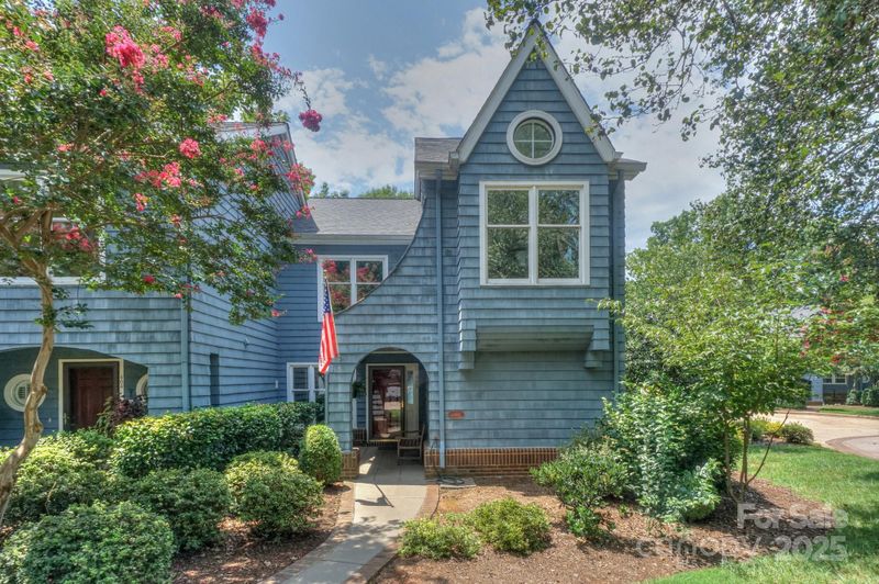 405 Northwest Dr, Davidson, NC 28036