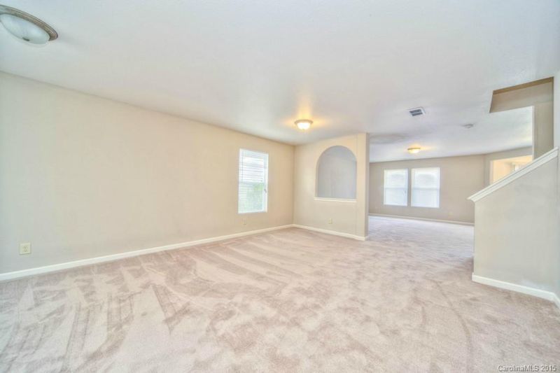 8825 Oak Dr, Charlotte, NC 28269