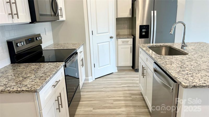 1760 Braemar Village Dr, Monroe, NC 28110