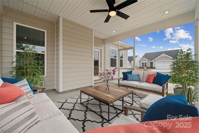 884 Exeter Dr, Sherrills Ford, NC 28673