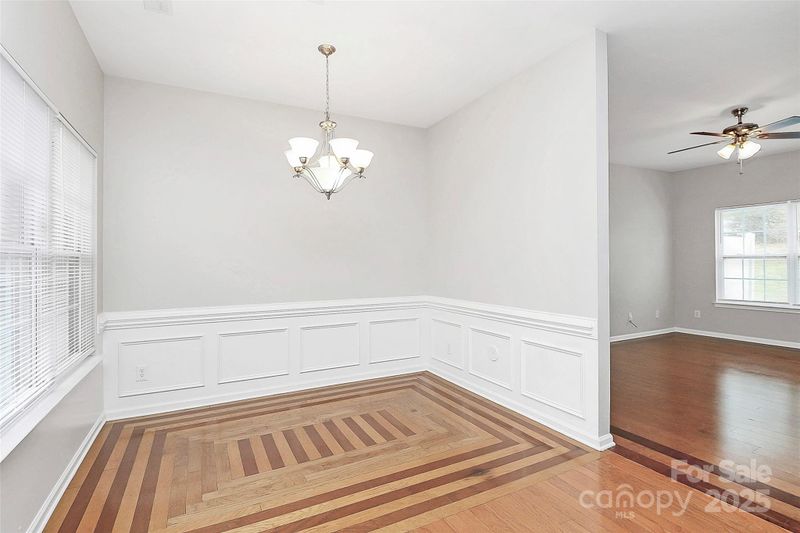 2313 Calabassas Ln, Matthews, NC 28105