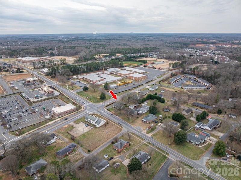 816 South Point Rd, Belmont, NC 28012