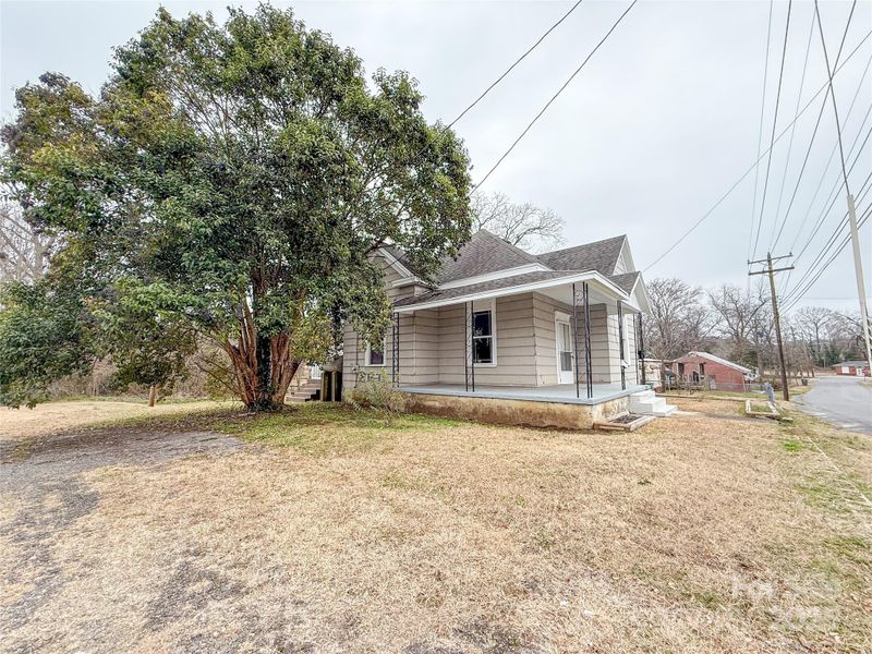 112 Aiken St, Chester, SC 29706