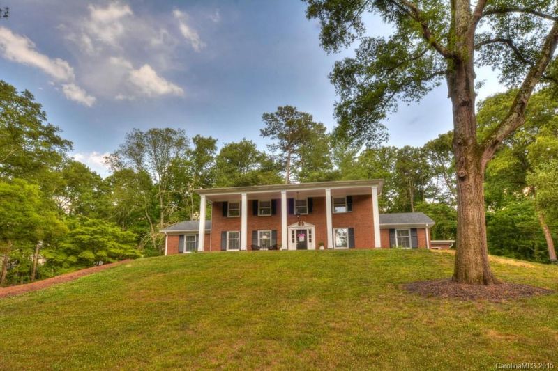 251 Sunset Dr, Concord, NC 28025