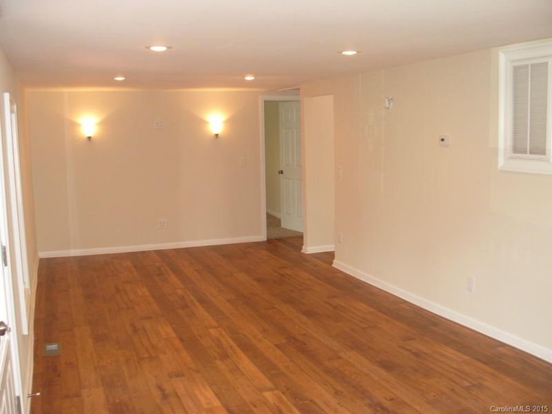 634 Fisher St, Concord, NC 28027