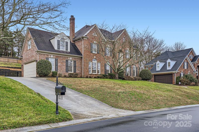131 Sardis Pointe Rd, Matthews, NC 28105
