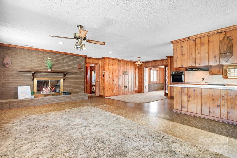3087 E Nc Hwy 150 Hw, Lincolnton, NC 28092