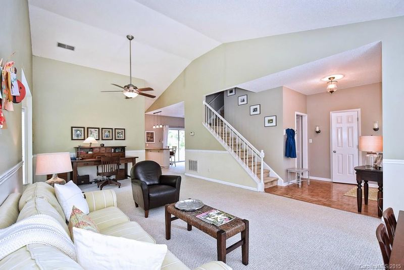 7001 Bickham Ln #232, Charlotte, NC 28269