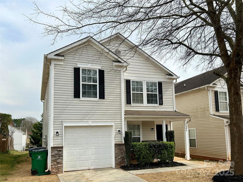 7306 Fox Point Dr, Charlotte, NC 28269