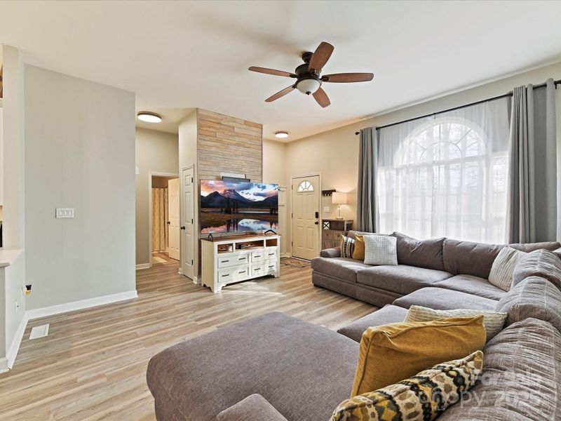 1923 Gables Dr, Monroe, NC 28112