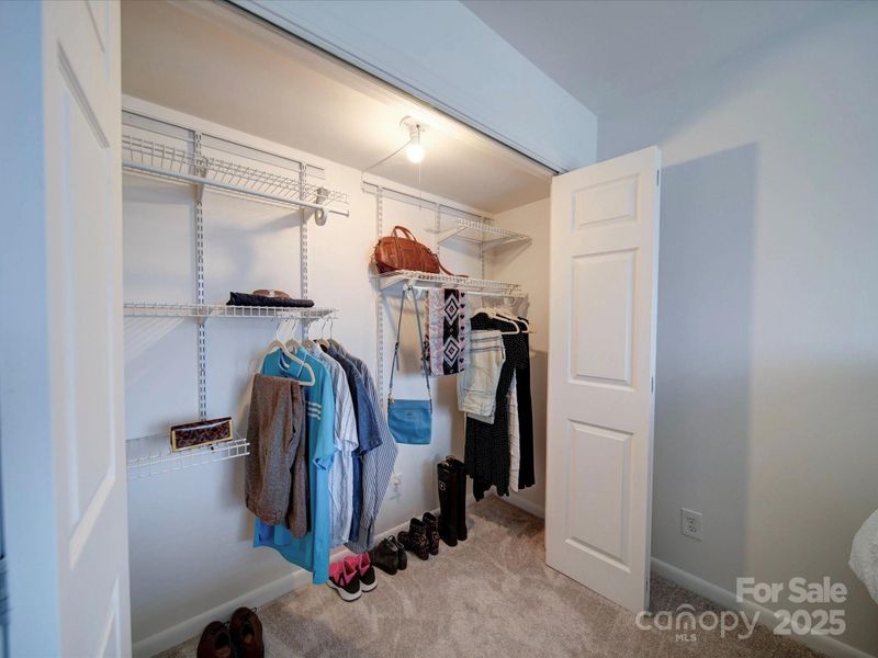 1323 Queens Rd #424, Charlotte, NC 28207