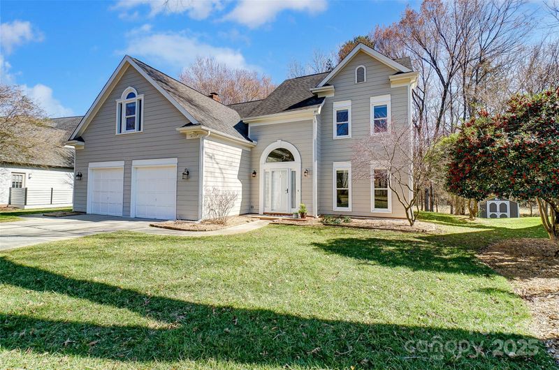 10207 Summer House Ct, Charlotte, NC 28210