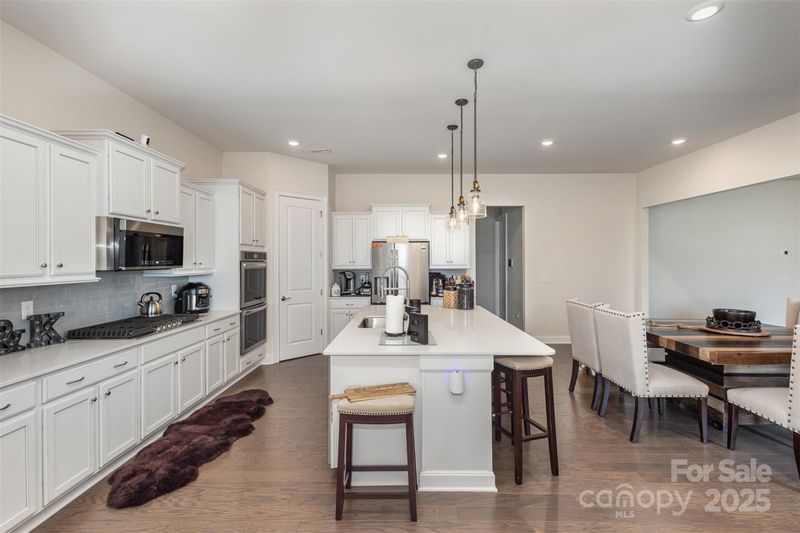 1369 Dali Blvd, Mount Holly, NC 28120