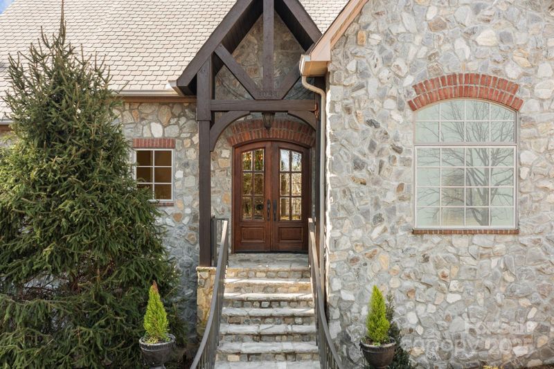 8034 Bay Pointe Dr, Denver, NC 28037
