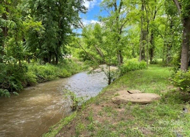 143 Reems Creek Rd, Weaverville, NC 28787